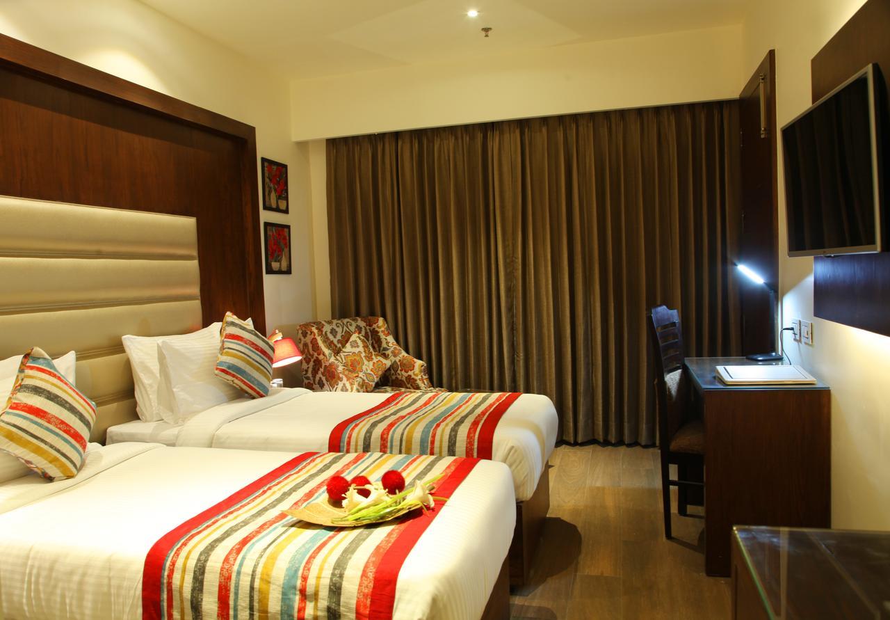 Hotel Wj Grand Jalandhar Exterior foto